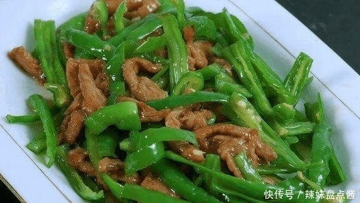 青椒|肉丝这样炒鲜嫩好吃，全家人都多吃了两碗米饭