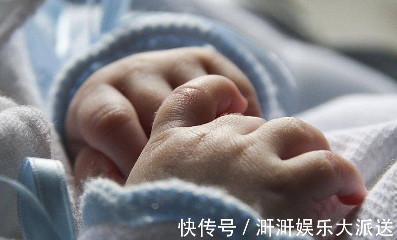 脊柱|1岁内的宝宝,入睡不可用这两种方式,造成的伤害会伴随一生