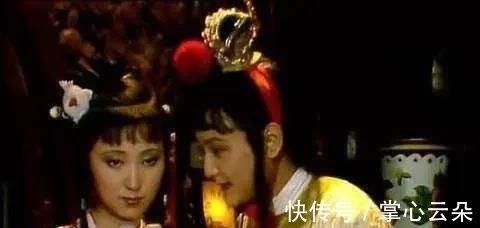 宝玉@王熙凤就在旁边,贾母为什么偏要安排王夫人为黛玉换窗纱?