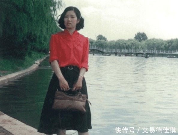 80年代中国女性老照片穿着开放 最后一个女子美得不像话 快资讯