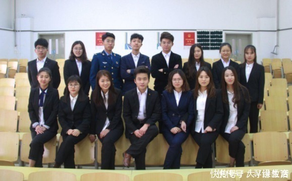 化妆品|大学生与家长聊天记录火了,看完让人哭笑不得,网友:同款家长