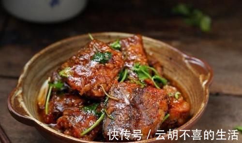 红烧鲅鱼|如何炖出一锅完整的鱼，往下看你就知道了