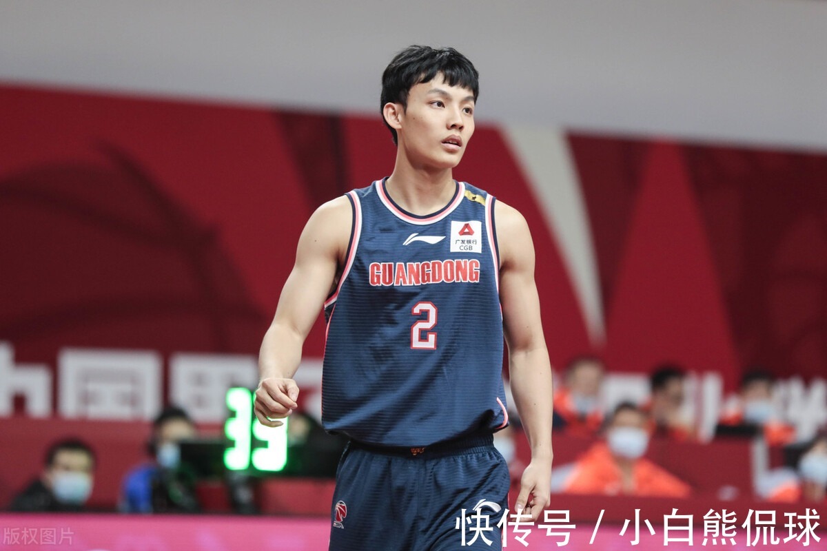 新认识|身高179“小矮人”徐杰怎么在CBA赛场立足?