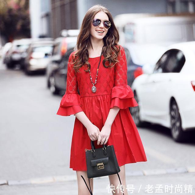 印花纹 初春连衣裙这么穿,彰显优雅女人味