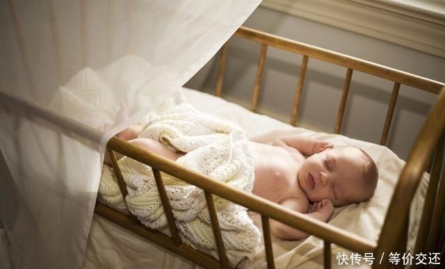 金花生|“最憨厚爸爸”火了,扛着“桃枝”来接宝宝,网友:这是亲爹