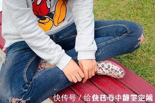 子宫寒气|女人例假时，排出红色小肉球，是什么原因造成的？一定要重视