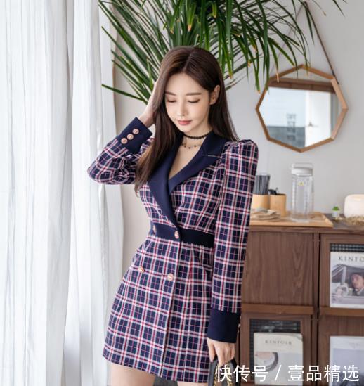搭配|女神孙允珠高清时尚搭配:新式复古幽紫豆沙方格斜衩裙