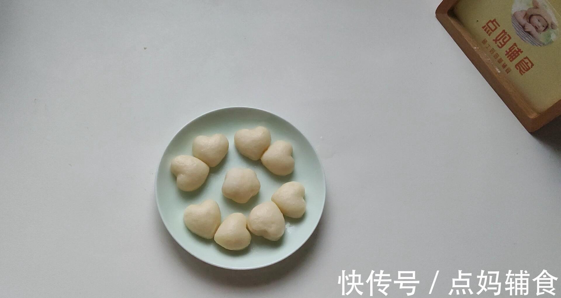 紫薯小馒头|大人宝宝都爱吃的山药小馒头，造型可爱，做法简单~