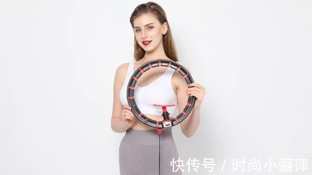 身材比例|美女独爱“无痕裤”,身材比例匀称,你不妨也尝试下这项运动