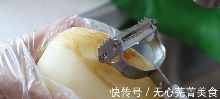 秋季|秋天要多吃莲藕，教你简单做法，不炖不凉拌，面如桃花好入秋！