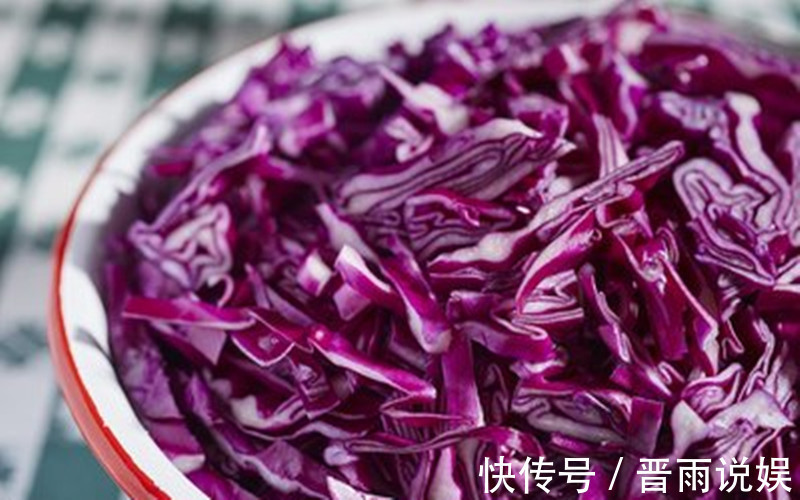 好吃|紫色包菜与绿色包菜，价钱相差甚远，究竟哪个更好吃