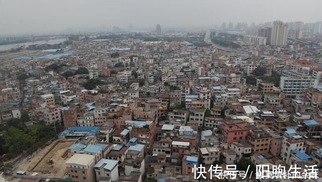 新房|买房是选“老破小”还是“郊区新盘”内行人给出答案，幸好做对