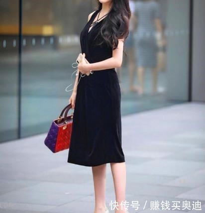 连衣裙|街拍连衣裙+高跟鞋的搭配,体现女性的魅力,彰显成熟韵味!