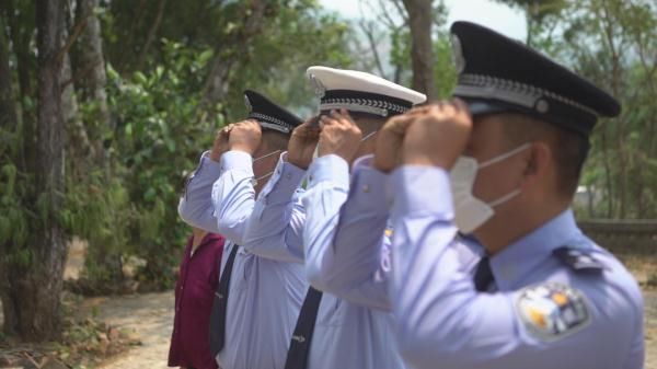 人民警察|缉毒民警牺牲一周年，妻子：我可以光明正大地说，他是我老公了