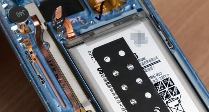 上传|5G手机和4G手机同时用4G网络,哪个网速快?为什么?