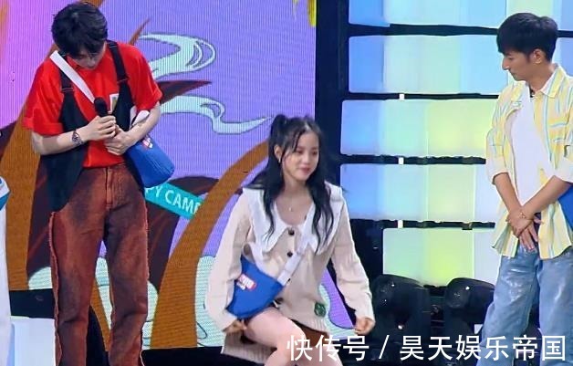 陳立農|《快本》歐陽娜娜穿短褲下蹲，陳立農禮貌回避視線，卻看錯了方向