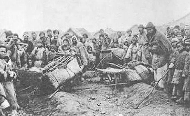 不救|三年饿死一千万人,朝廷不救,不允许外国人救,清末人命不值钱?