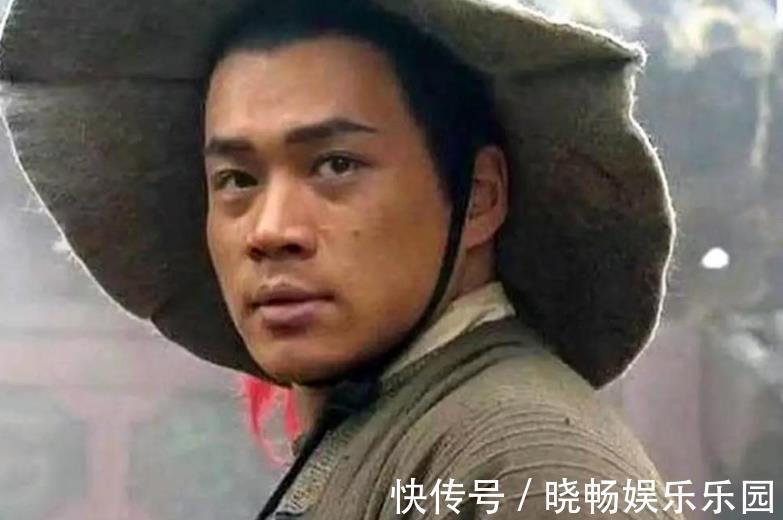 孙二娘@水浒传中,当武松抱住孙二娘,将她按倒在地时,为何张青不帮忙?