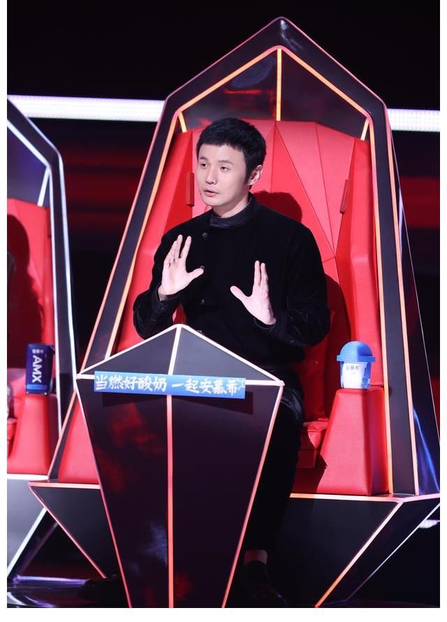 2021中國好聲音|《2021中國好聲音》董書含溫暖聲線治愈舞臺 時尚二度PK穩守席位