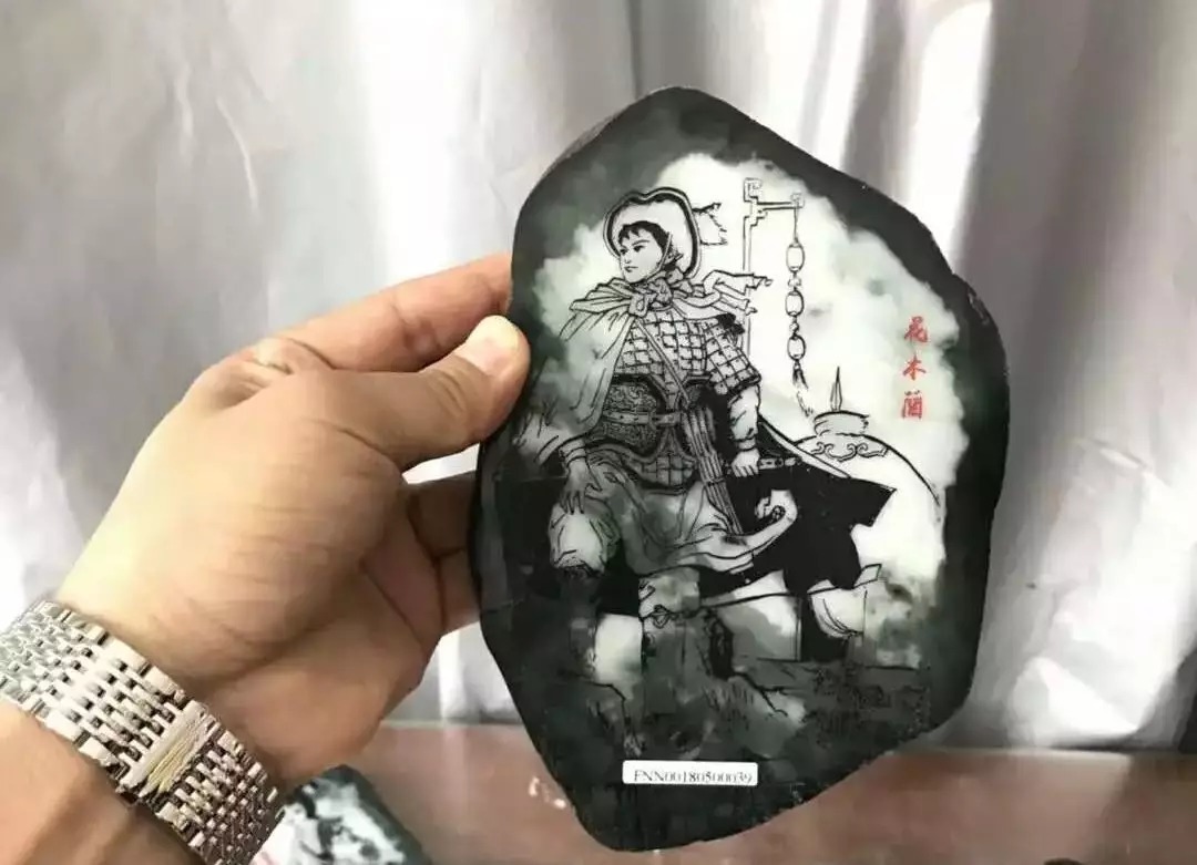 翡翠@机雕新工艺问世,能够让翡翠废料变废为宝!是真的吗?