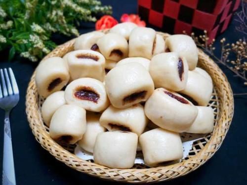 面包|最近儿子迷上这个早餐,比面包口感松软,满满都是料,特好吃