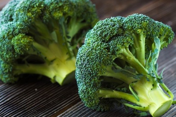 纯天然的“叶酸”找到了,孕妇隔三差五吃一点,胎儿发育更好!