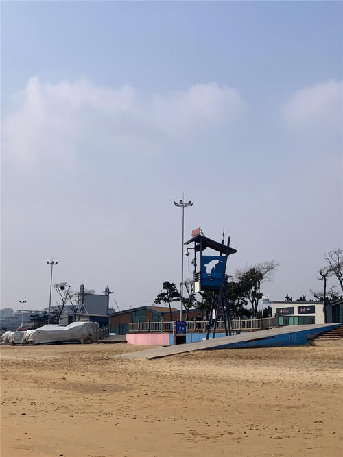 日照旅游万平口和森林公园哪个好，各有优势可看这篇文章根据喜好选择