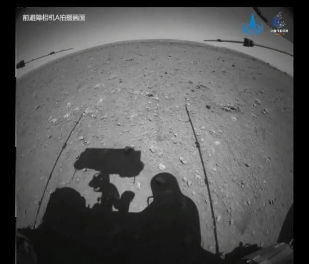 火星日 祝融号火星车时速仅40米,这速度是不是太慢了?来看看其它火星车