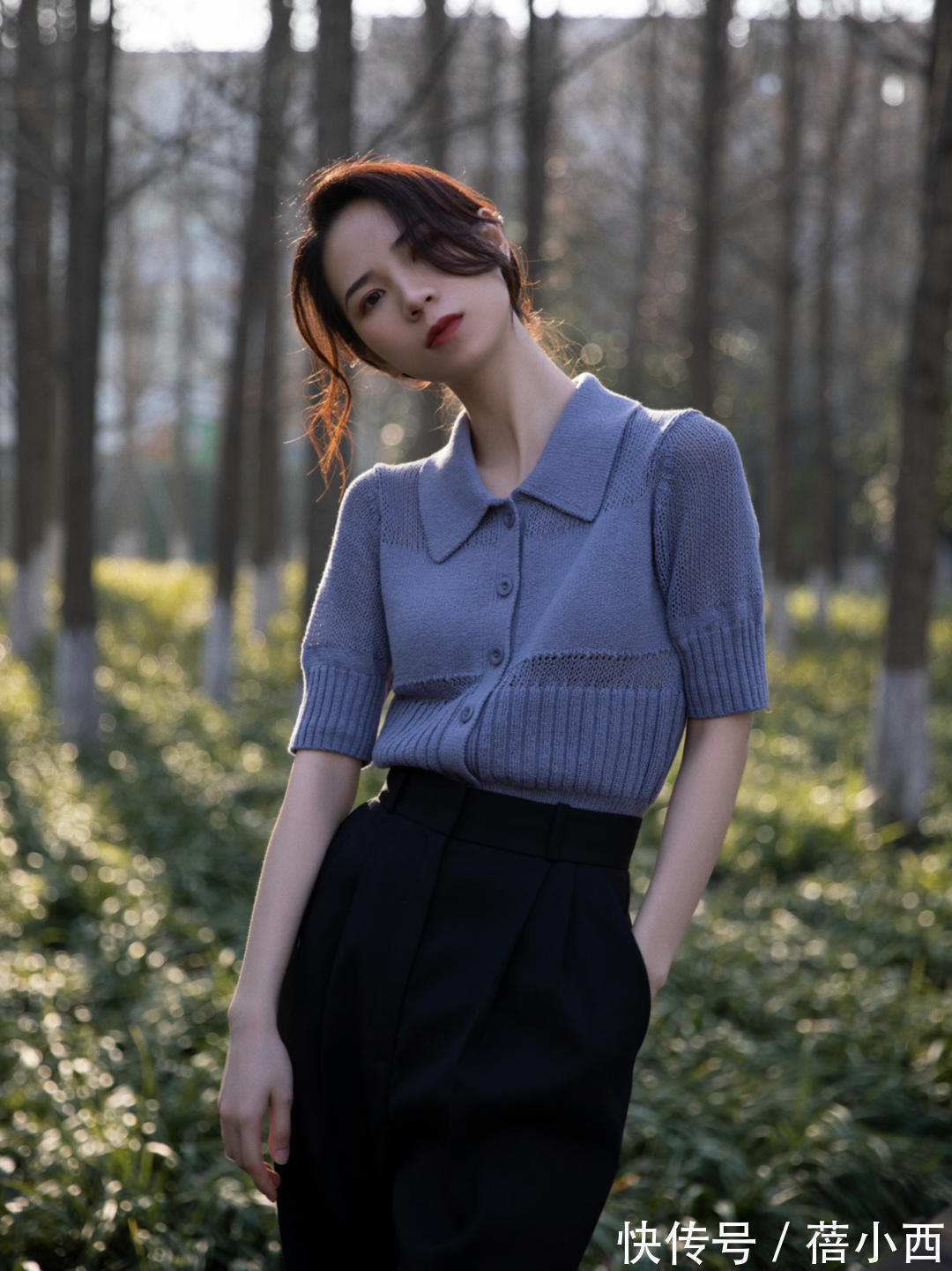 针织开衫 针织衫穿出“奶奶辈”的感觉?来看这位博主的穿搭,全是实用干货