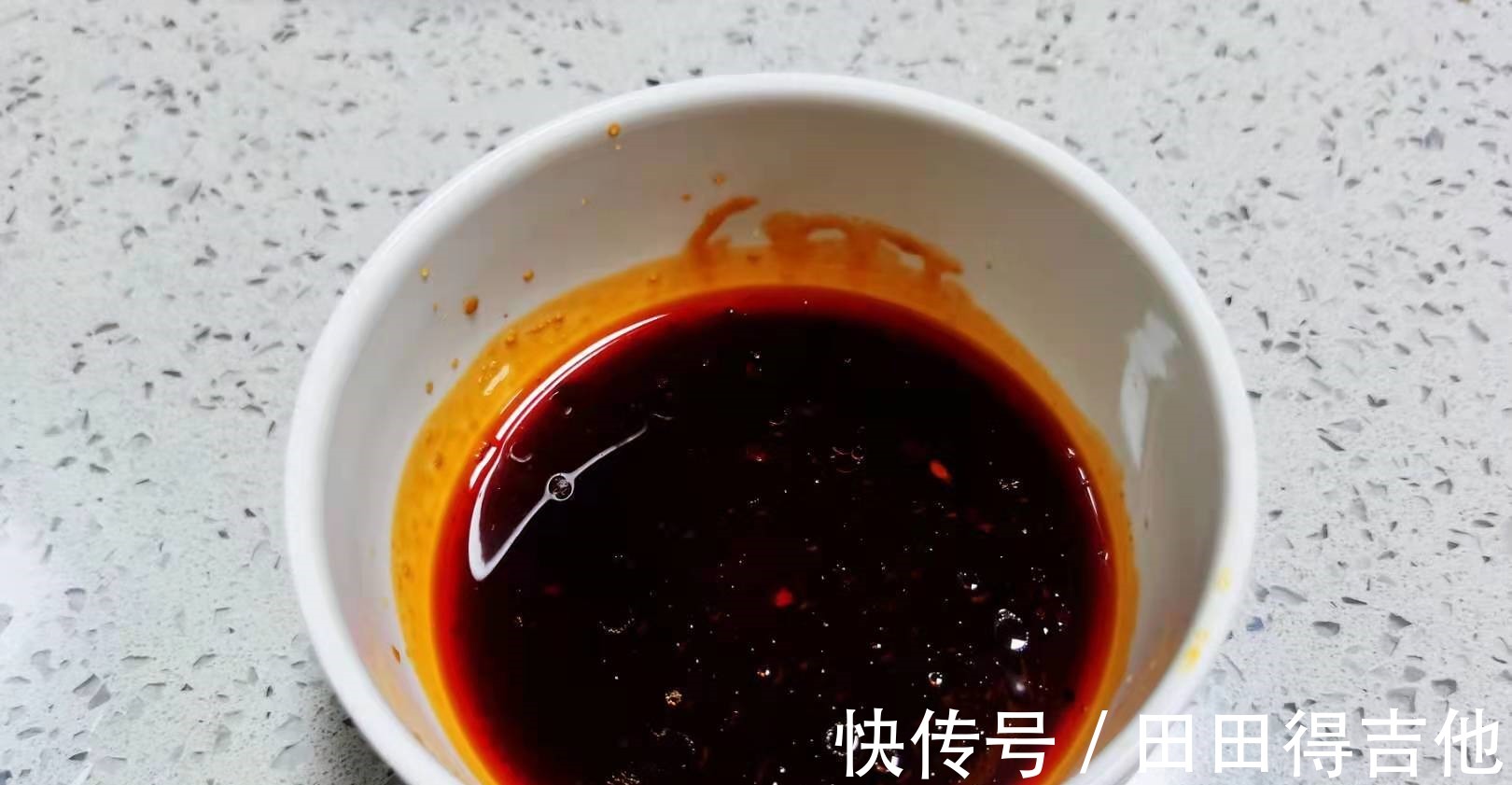 爽口|三伏天,凉拌干丝来一盘,简单易做,5分钟上桌,软嫩鲜香,爽口!