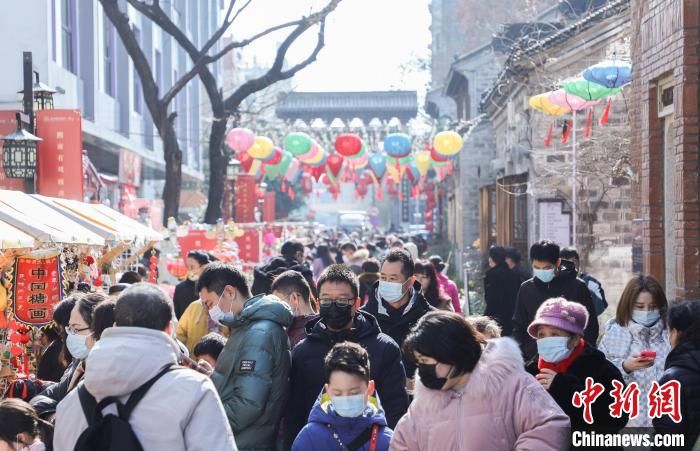 春节|冬奥元素叠加民俗体验 春节南京消费市场“虎虎生威”