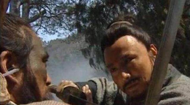 鲁智深|水浒一好汉与林冲和索超厮斗，还能战鲁智深，最终却郁闷憋屈而死