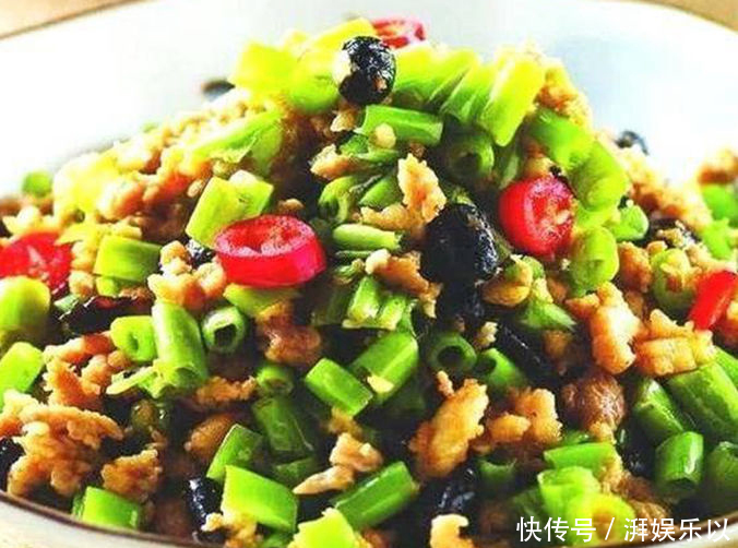 家常菜菠萝咕噜肉、爆炒猪肝、肉沫炒空心菜