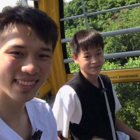 计谋得逞乐得|全红婵耍起“小聪明”!计谋得逞乐得哈哈大笑,结果被浇成落汤鸡