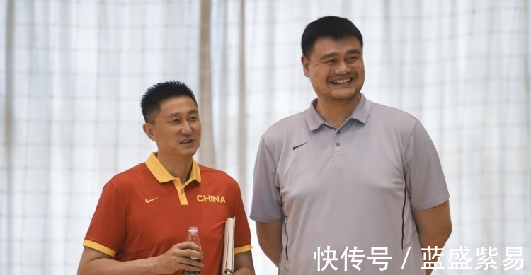 曾繁日|郭艾伦孙铭徽炮轰,赵睿倒戈!杜锋若执迷不悟,姚明CBA就帮他管!