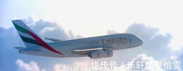 阿联酋航空|皇马双层专机有多奢华球员享私人浴室,美女空姐在机上酒吧服务