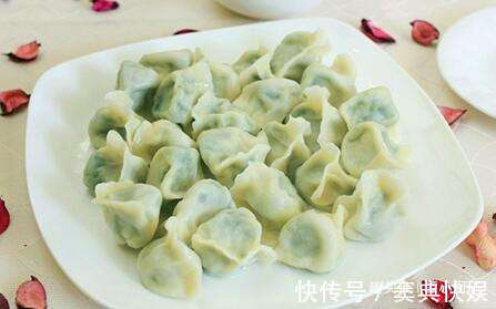 素三鲜饺子怎样做才好吃关键在饺子馅,大厨教你几招,一顿40个