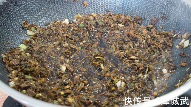 秋冬交替，最该吃这蒸菜，鲜嫩营养好吃不贵，不燥不热顺利过寒冬