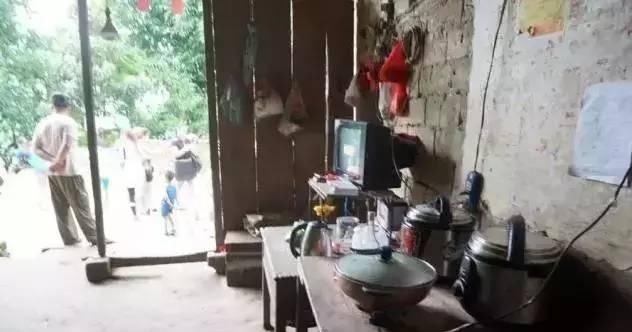 网红|老汉21年生下15个孩子,75岁成网红,如今一家人生活怎么样