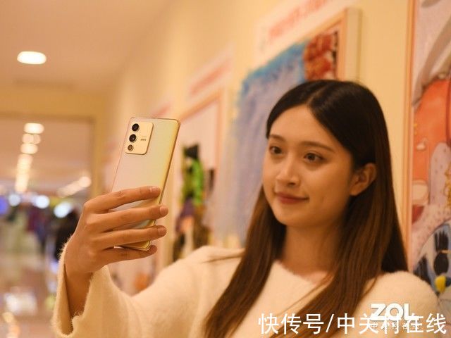 S12|小姐姐不止喜欢美颜自拍，vivo S12的全能进阶之路