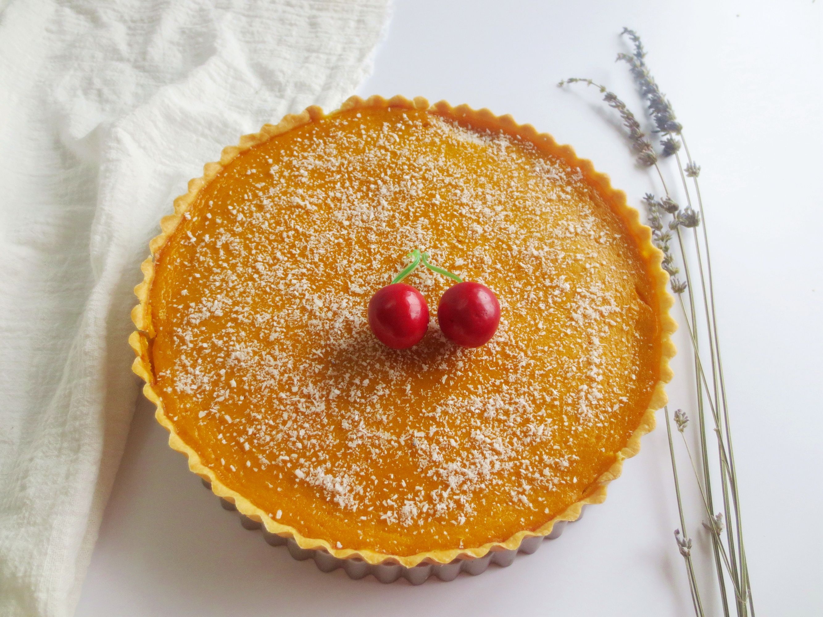 婆婆收了个32斤的大南瓜,我用它做南瓜派,香甜细腻比蛋糕还好吃