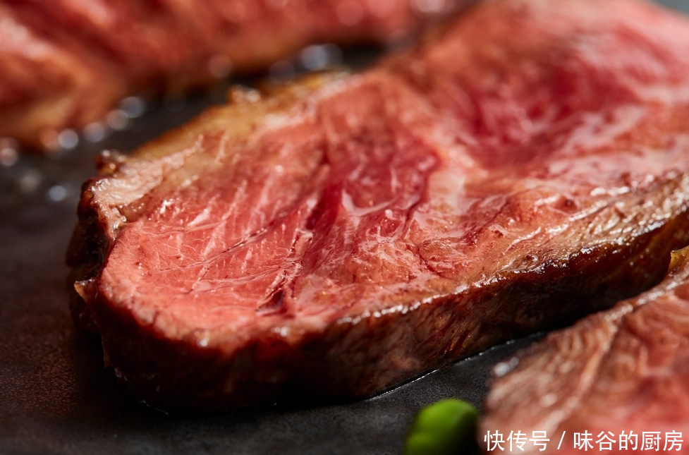 买牛肉时,聪明人专挑这4个部位,肉质软嫩口感好,老板是行家