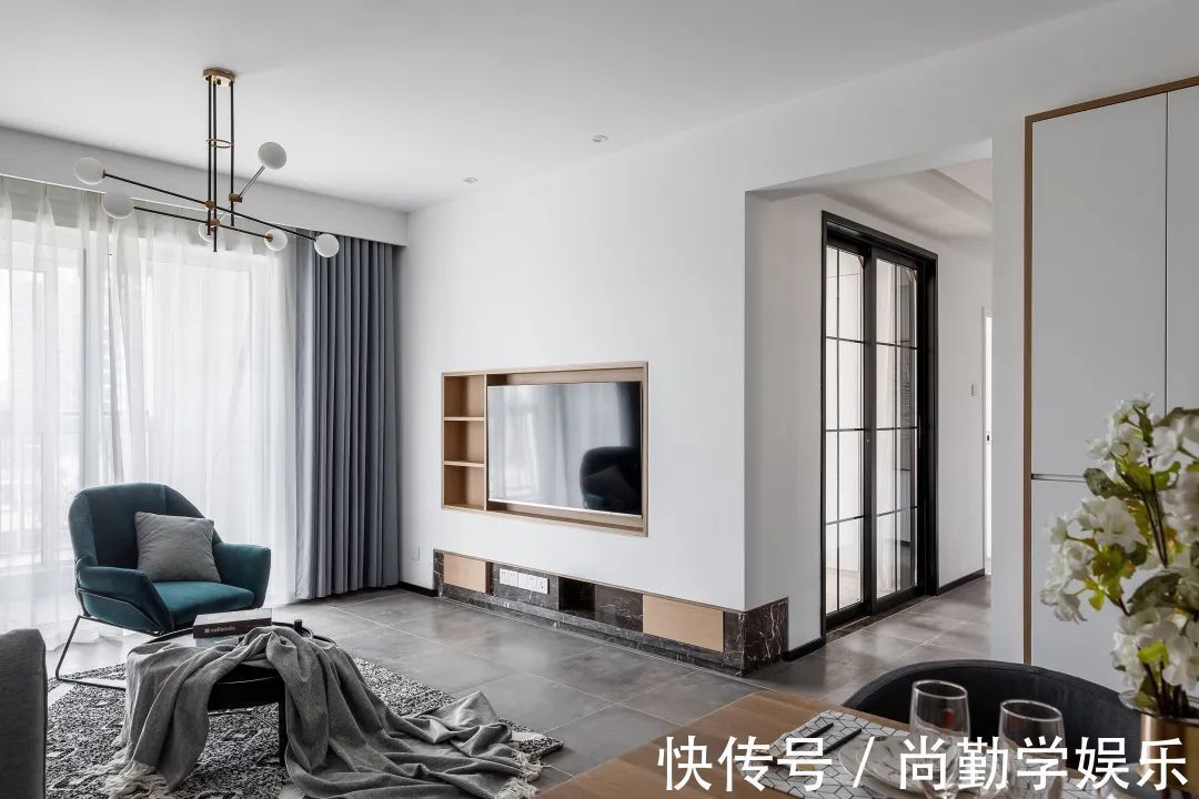 装饰画|88㎡现代简约，实用与简朴，最平凡的艺术，来自生活