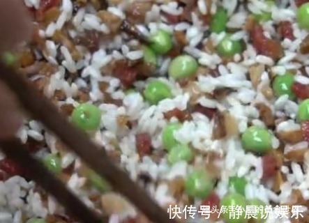 此菜只需上锅蒸蒸即可，孩子隔几天就要吃，营养丰富做法简单