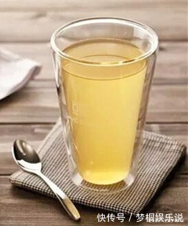 老年人|一勺蜂蜜一勺油,解决老年人便秘,又不伤肠胃,太简单