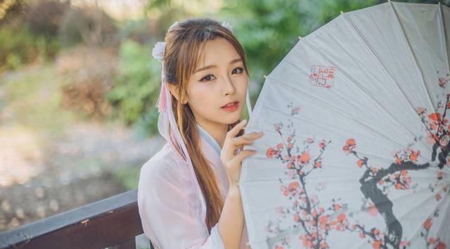 李商隐!唐诗名句“二十四桥明月夜,玉人何处教吹箫”,“玉人”指的谁