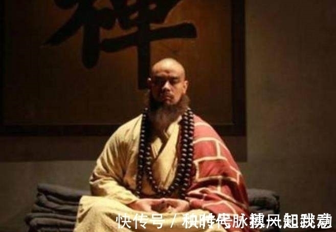 李逵&此人在《水浒传》中深不可测,他说了句话,吓的鲁智深都不敢吭声