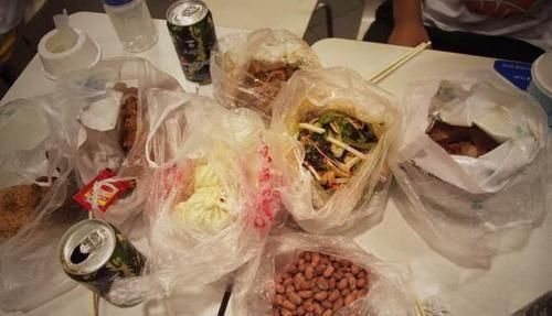 缓解|睡前饮酒能缓解失眠?营养师:用三个原因说明真相,别理解错了