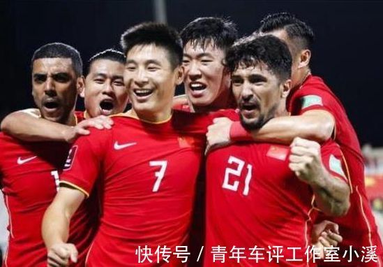 集训|李铁时期国足首发11人或换血!武磊恐变替补 新锋线三叉戟浮现