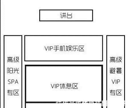 |搞笑GIF：谁在敲门，我和老公在睡觉，你有事明天再说！